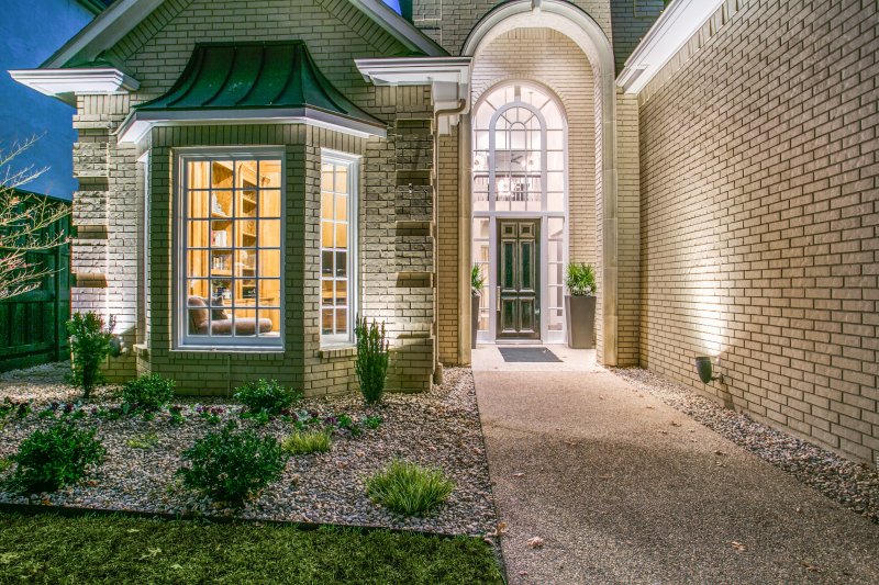6452 Lakehurst Avenue Dallas Tx 75230 Doris Jacobs Real Estate